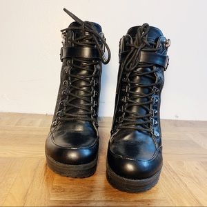 G By Guess Black booties